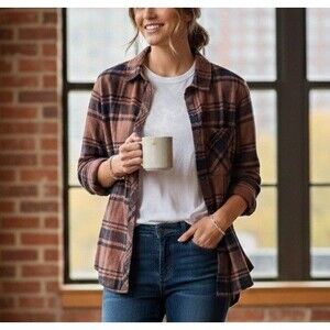 Gap Women Relaxed Fit Flannel Size Small Sea Spray Plaid 100% Cotton Soft